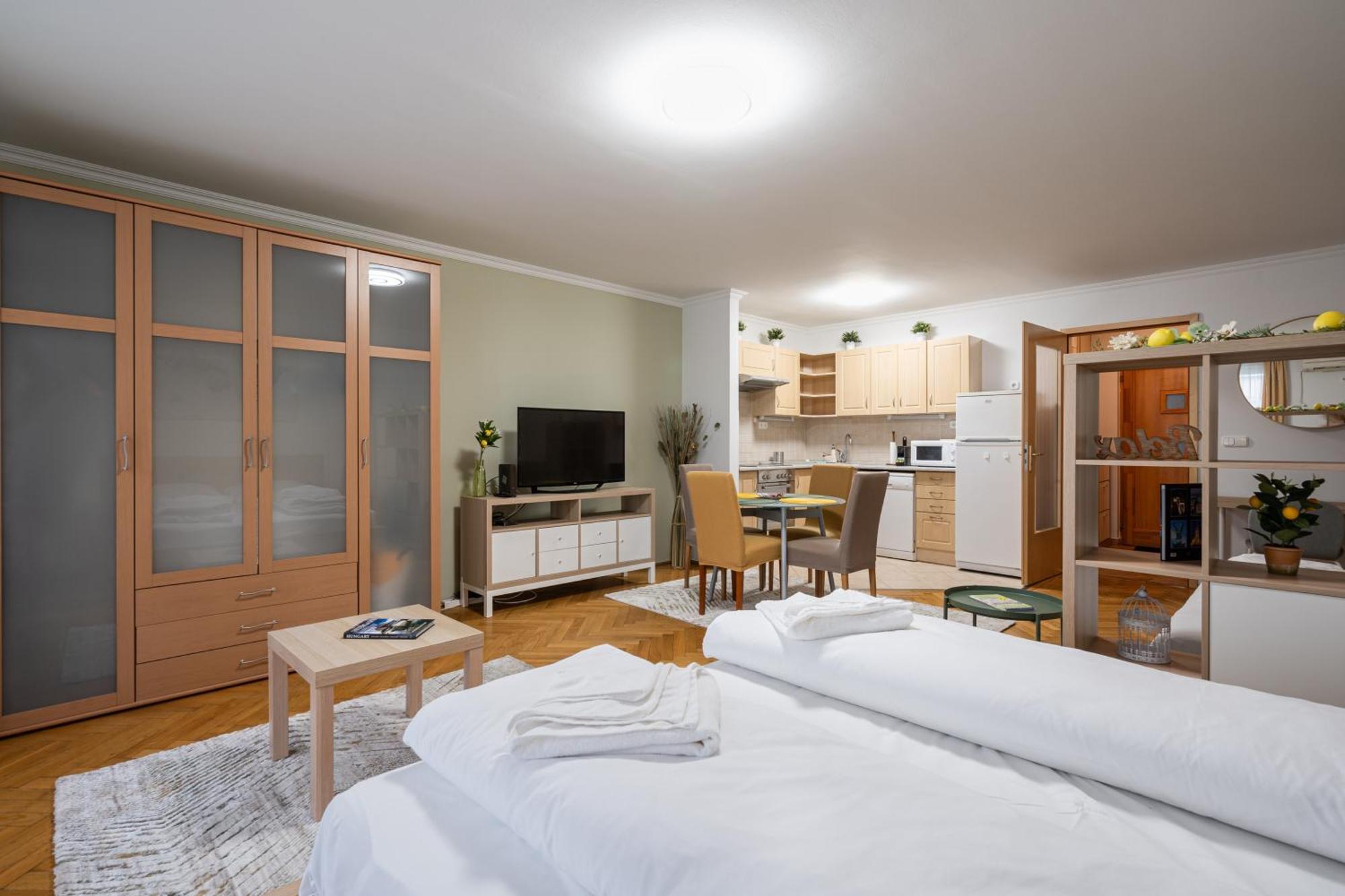 Moonlit Muse Studio Home Budapest Exterior photo